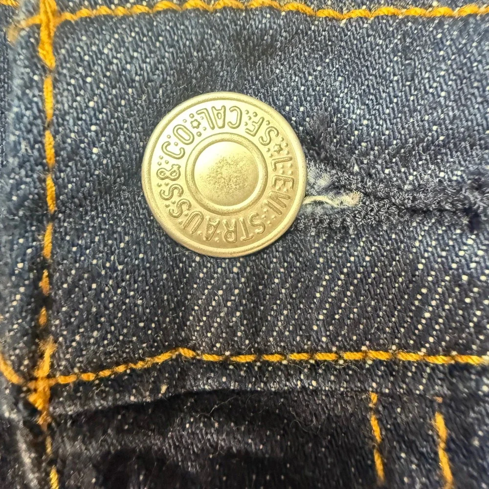 Levis embrace modern